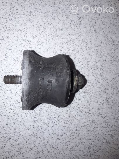 BMW 3 E46 Supporto della scatola del cambio 1137817