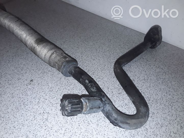 BMW 5 E39 Manguera/tubo del aire acondicionado (A/C) 6913893