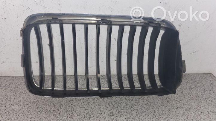 BMW 7 E38 Grille de calandre avant 51138231601