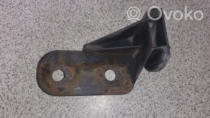 BMW 3 E36 Staffa di rinforzo montaggio del paraurti anteriore 51118122578