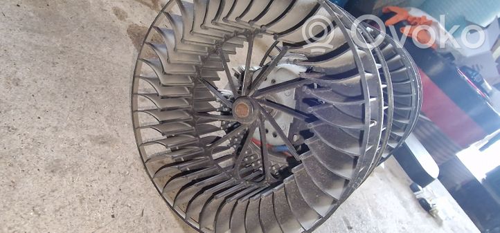 BMW 7 E38 Ventola riscaldamento/ventilatore abitacolo 8391809