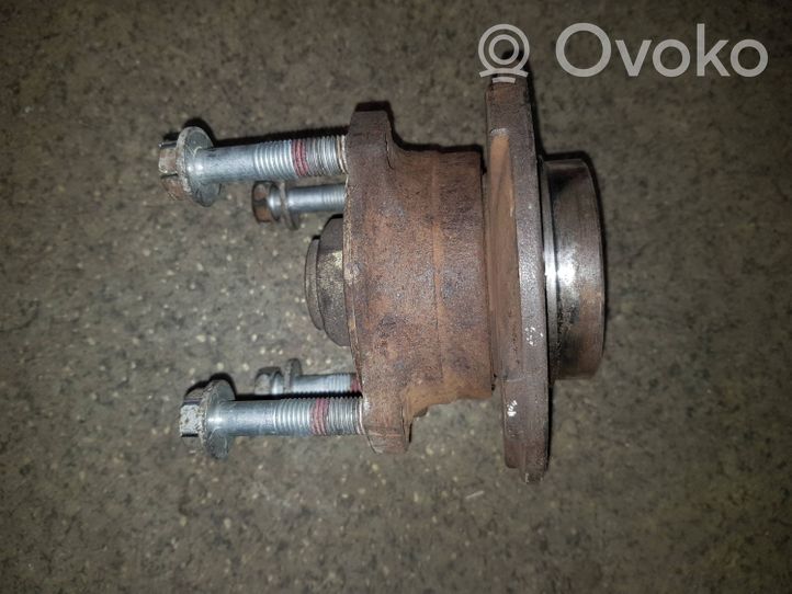 BMW 5 E39 Roulement à billes de roue avant 31221093427