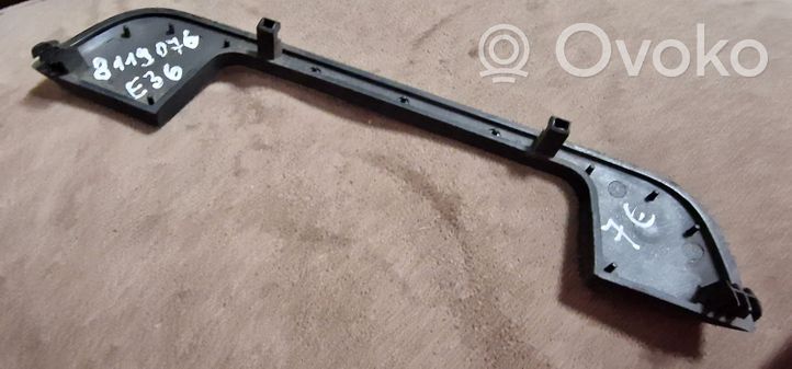 BMW 3 E36 Support poignée extérieur de porte avant coupé 8119076