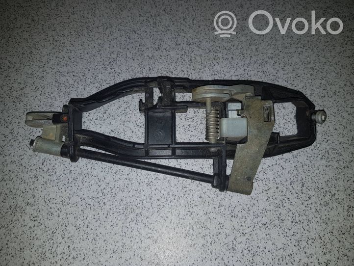 BMW 3 E46 Maniglia esterna/staffa portiera anteriore 51218253453