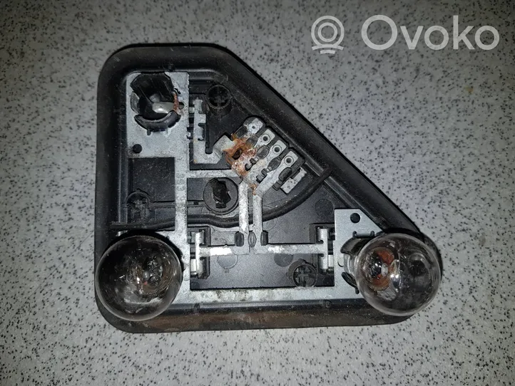 BMW 5 E39 Porte ampoule de feu arrière 8371325