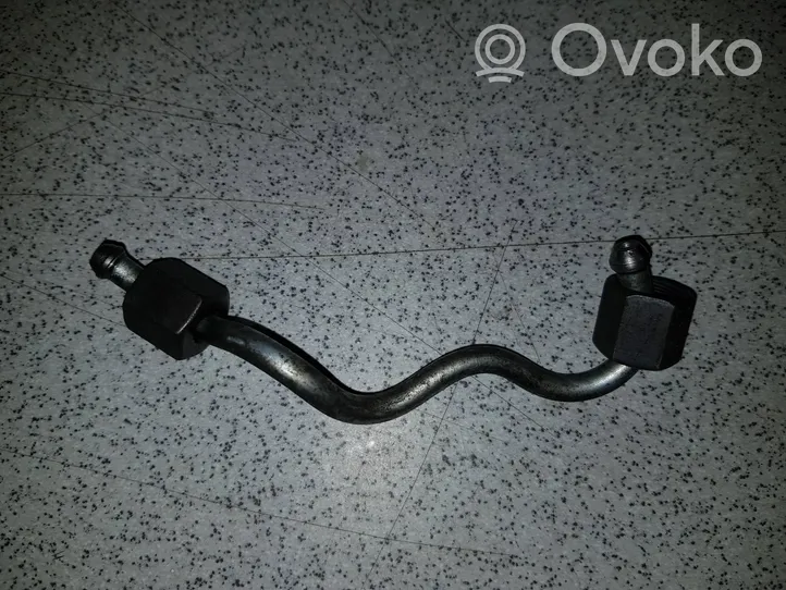 BMW 5 E60 E61 Linea/tubo di alimentazione iniettore del carburante 13537792713