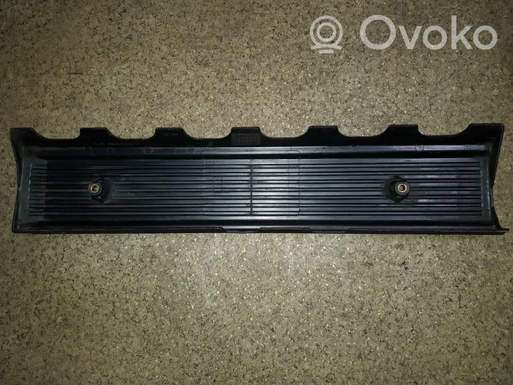 BMW 5 E34 Motorabdeckung 13531726555