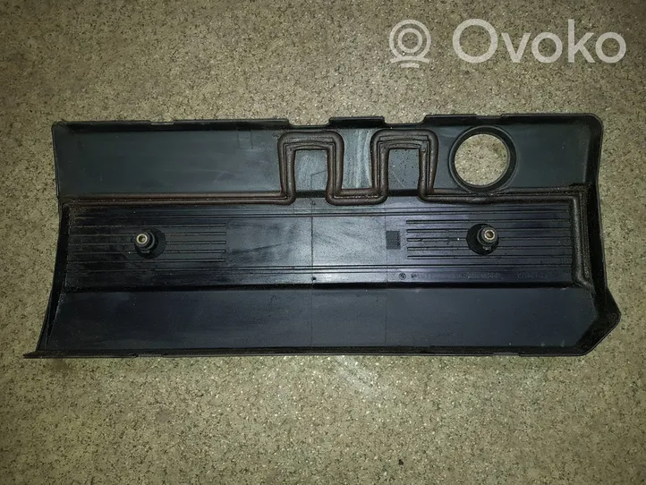 BMW 5 E34 Motorabdeckung 1738173