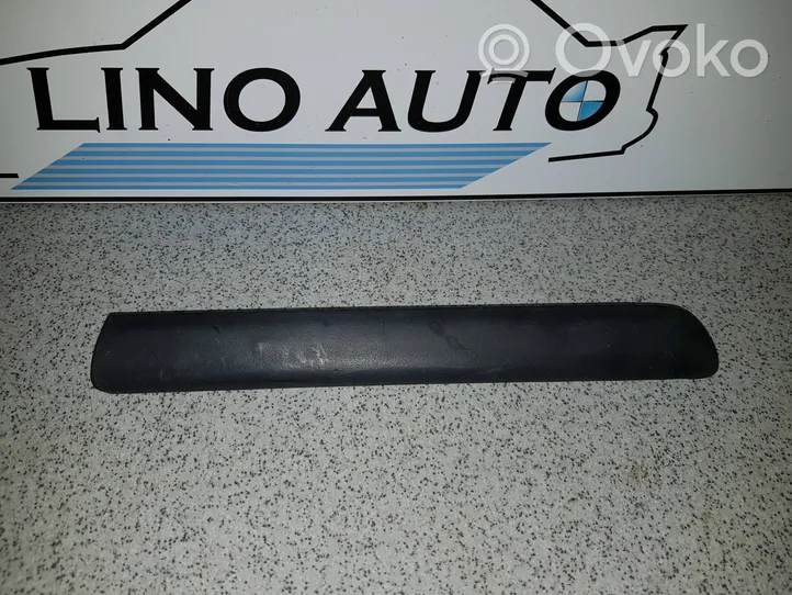 BMW 3 E46 Rivestimento parafango (modanatura) 8208447