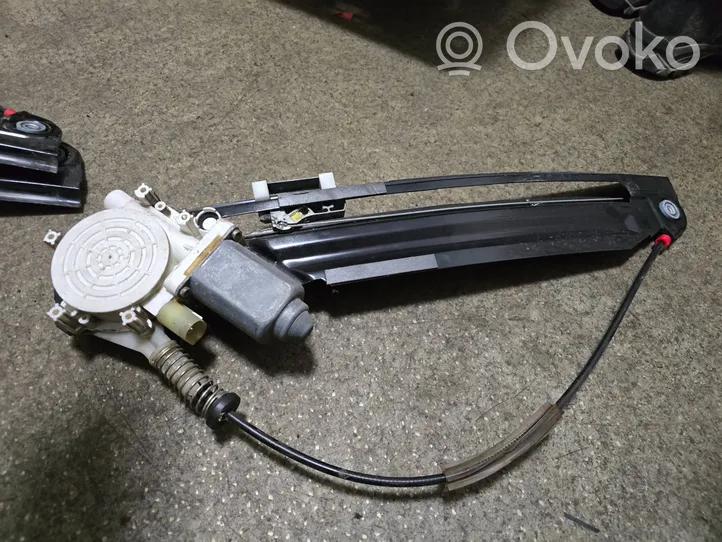 BMW 5 E39 Mécanisme de lève-vitre avec moteur 8252430