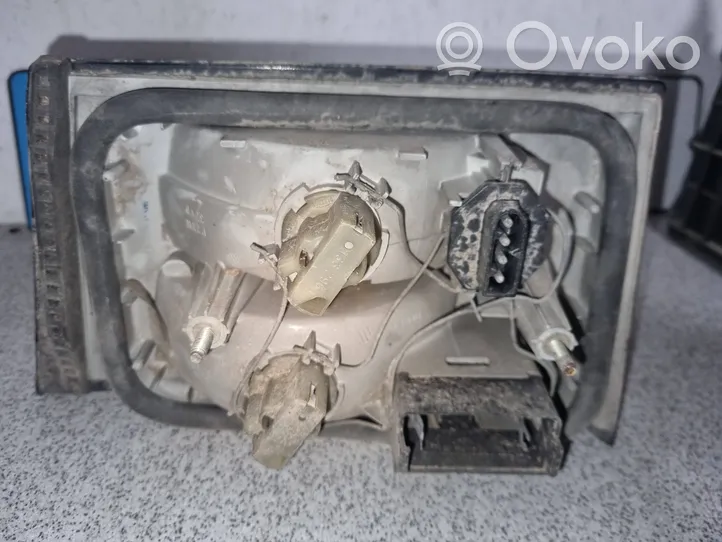 BMW 5 E34 Lampy tylnej klapy bagażnika 1384011