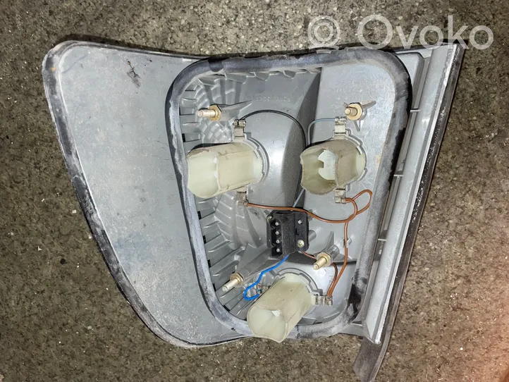 BMW 5 E34 Lampa tylna 63218351647