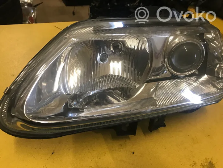 Renault Espace III Lampa przednia 