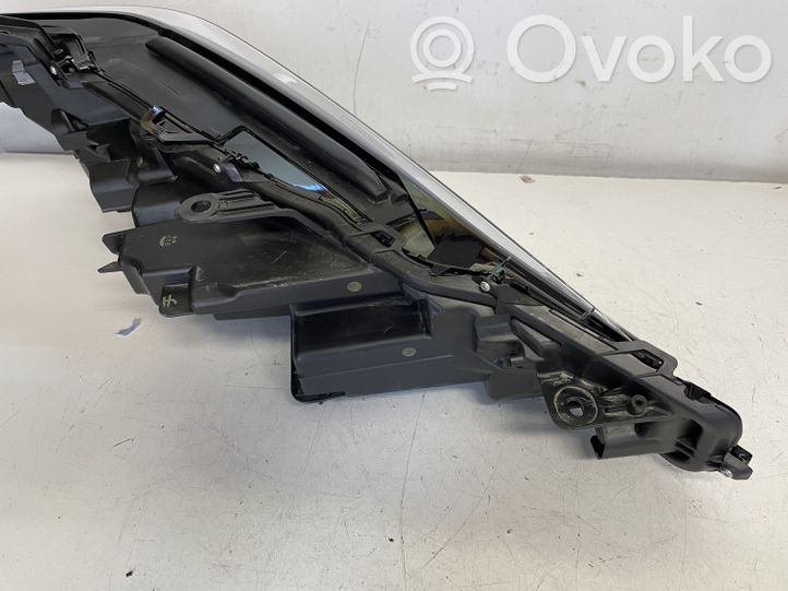 8118533G10 Lexus ES 300h Scheinwerfer, 799.00 € | RRR 