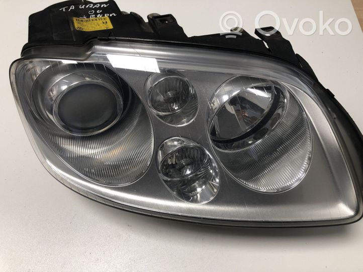 Volkswagen Touran I Lampa przednia 1T0941032F