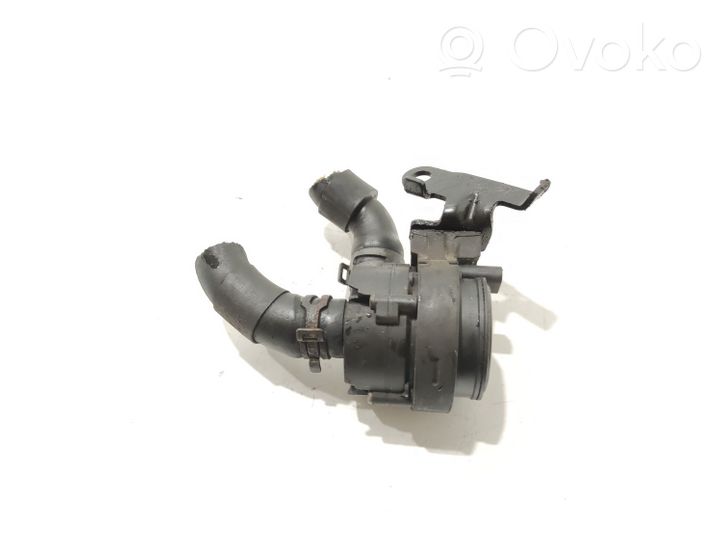 Skoda Octavia Mk3 (5E) Pompe de circulation d'eau, chauffage auxiliaire Webasto 0311316A