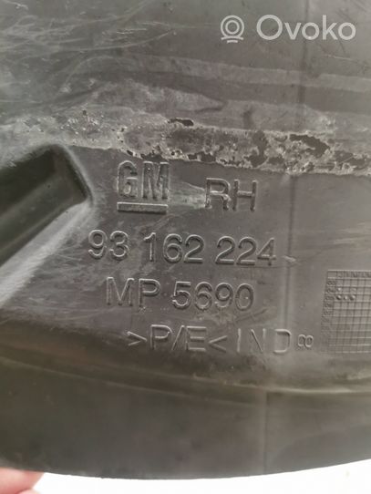 Opel Tigra B Etupyörän sisälokasuojat 93162224