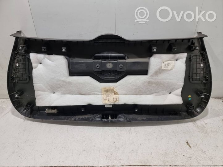 Volkswagen Touareg II Tailgate trim 7P6863291