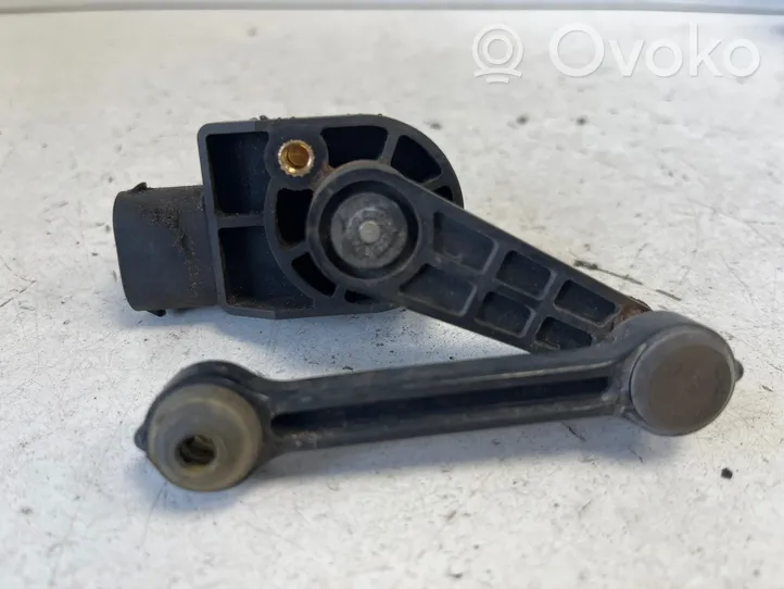 Volkswagen Touareg I Rear air suspension level height sensor 7L0616571D