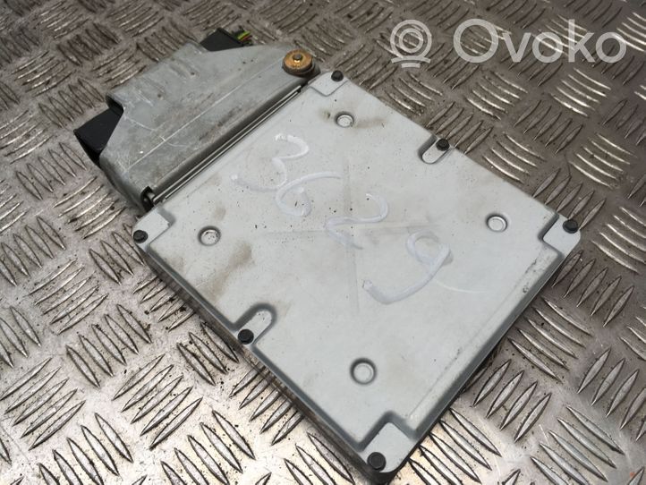 Ford Focus Sterownik / Moduł ECU 3903856