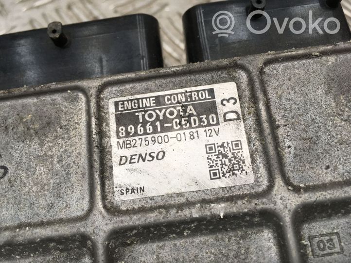 Toyota Avensis T270 Calculateur moteur ECU 8966105D30