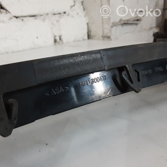 Volkswagen Golf V Etupuskurin alempi jäähdytinsäleikkö 1K0853677