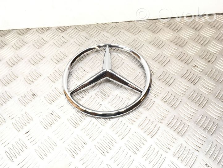 Mercedes-Benz Sprinter W901 W902 W903 W904 Gamintojo ženkliukas A9068170016