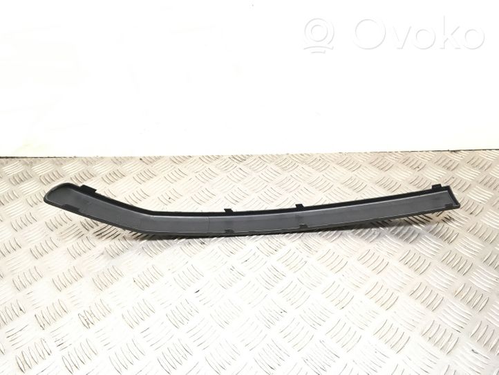 Skoda Octavia Mk1 (1U) Modanatura separatore del paraurti anteriore 6Y0807718