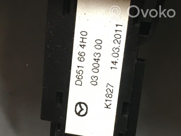 Mazda Demio Radio / CD/DVD atskaņotājs / navigācija D651664H0