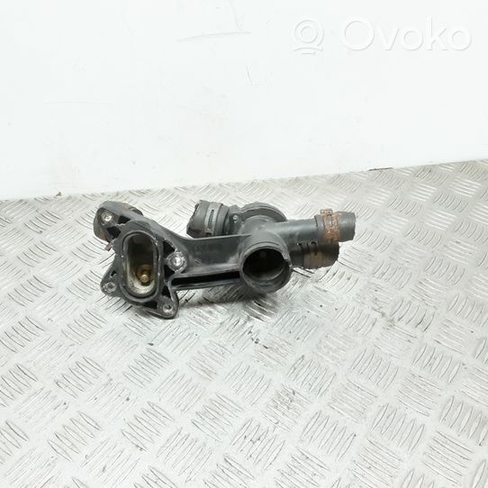 Volkswagen Polo Termostaatin kotelo 03C121111B