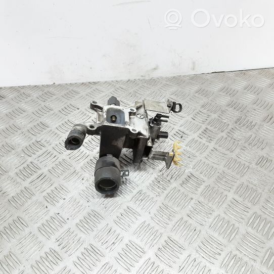 Mazda 5 Termostato/alloggiamento del termostato S520932