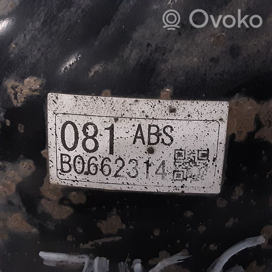 Mitsubishi Pajero Sport I Belka osi tylnej 081ABS