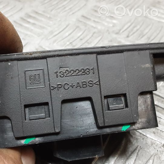 Opel Insignia A Electric window control switch 13301886