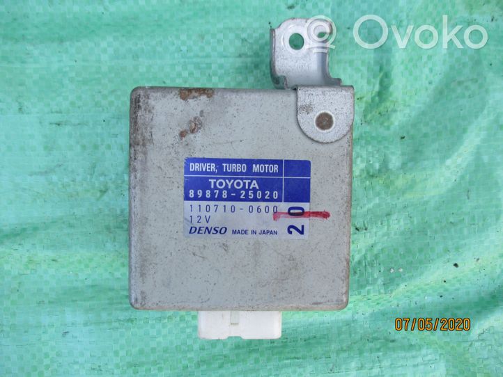 Toyota Dyna U300 U400 Unité de commande, module ECU de moteur 898782520