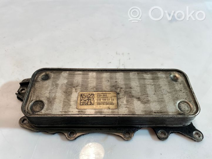 Mercedes-Benz GL X164 Supporto di montaggio del filtro dell’olio 6421800165