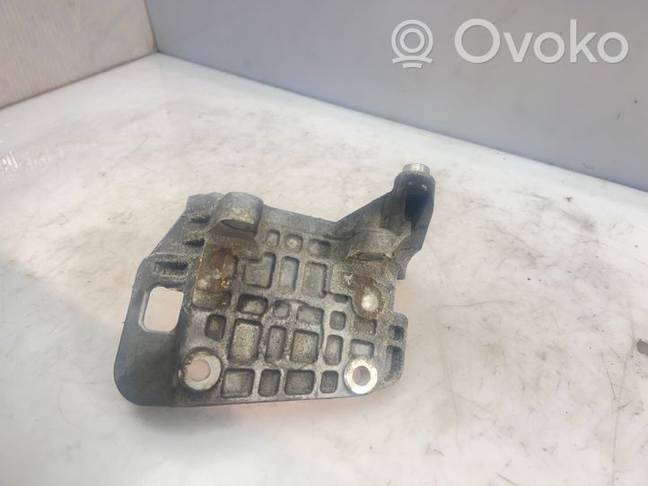 Audi A6 S6 C7 4G Support de générateur / alternateur 059903143AJ