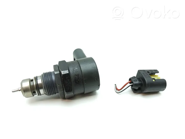 Mercedes-Benz E W211 Regolatore di pressione del carburante A6110780449