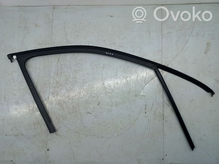 Volkswagen Touareg II Rubber seal front door window/glass 7P0837431H