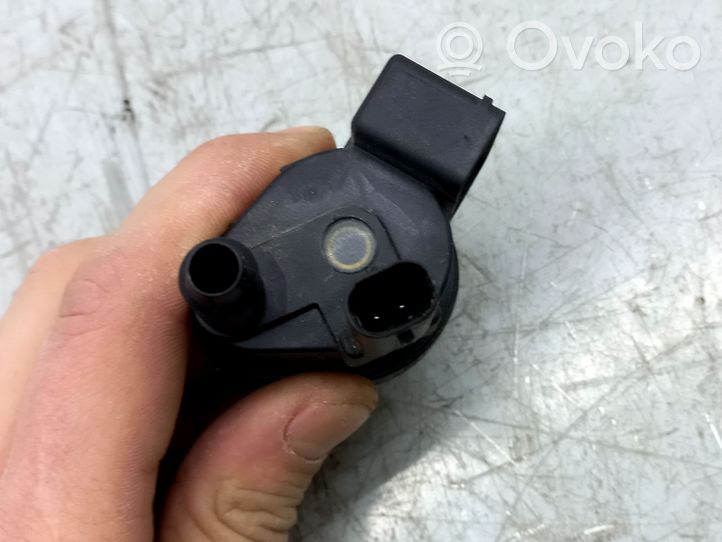 Volkswagen Jetta VI Vacuum valve 06H906517T