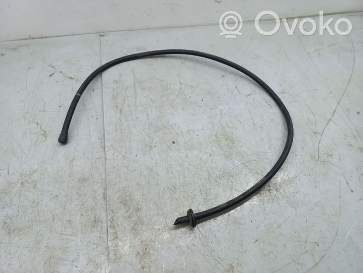 Volkswagen Touareg II Tubo flessibile della linea di scarico acqua 7P6877233