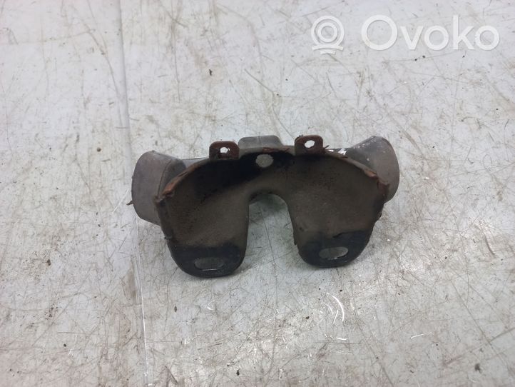 Volkswagen PASSAT CC Staffa/supporto di montaggio della marmitta 6Q0253147