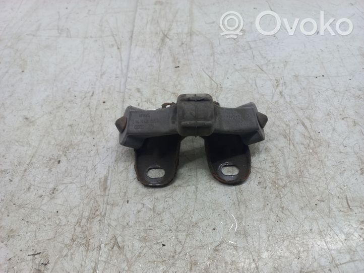 Volkswagen PASSAT CC Staffa/supporto di montaggio della marmitta 6Q0253147