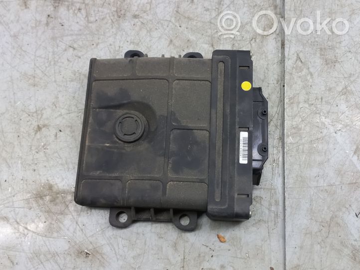 Volkswagen Jetta VI Pavarų dėžės valdymo blokas 09G927749AA