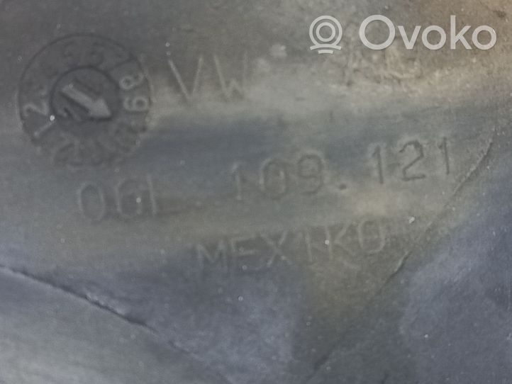 Volkswagen PASSAT B7 USA Kita variklio skyriaus detalė 06L109121