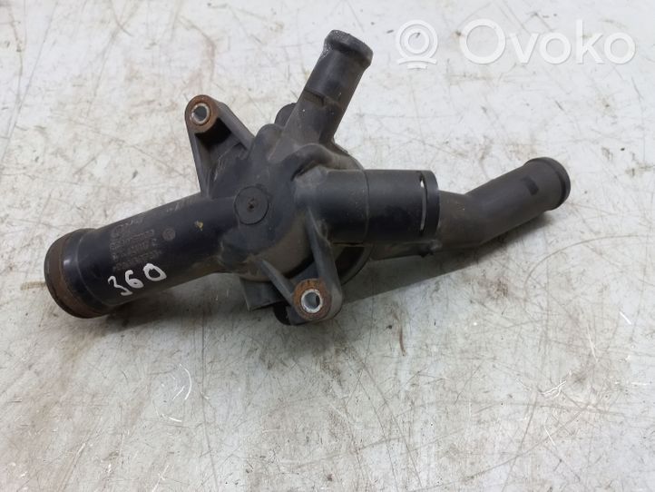 Volkswagen PASSAT B7 USA Alloggiamento termostato 07K121117C