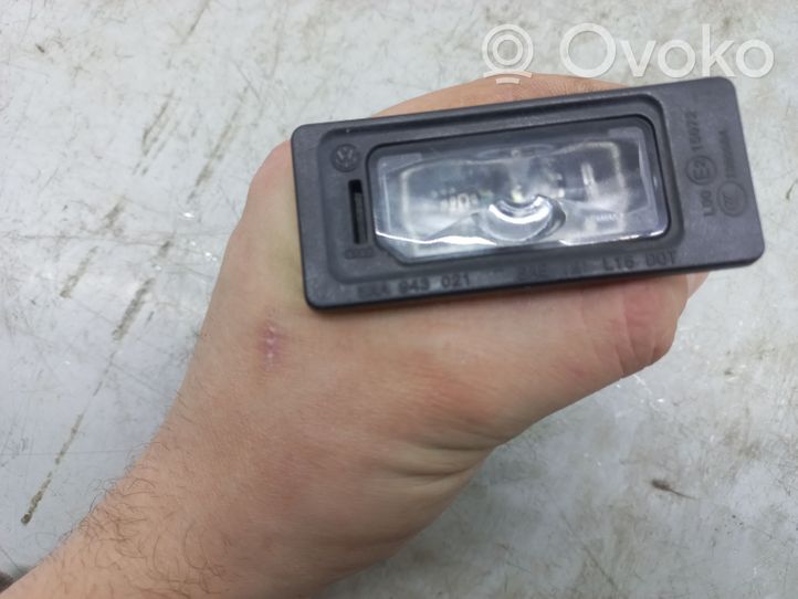 Volkswagen Jetta USA Lampa oświetlenia tylnej tablicy rejestracyjnej 5N0943021