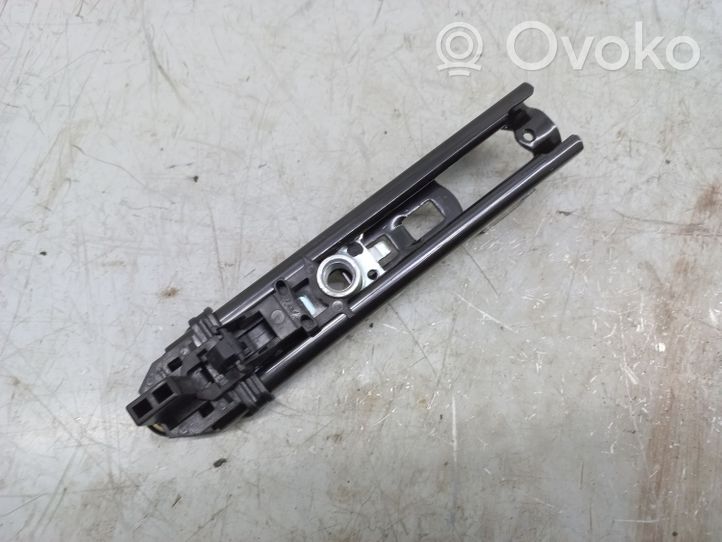 Volkswagen Touareg II Rail de réglage hauteur de ceinture de sécurité 3C8857819