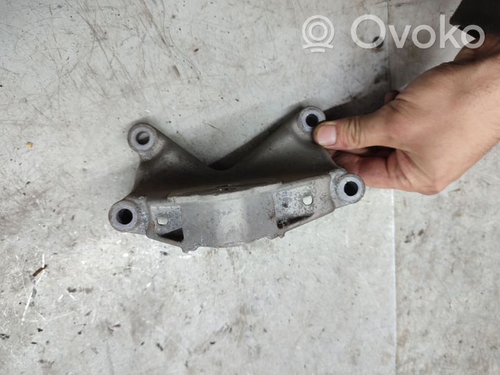 Porsche Cayenne (92A) Supporto di montaggio scatola del cambio 7L8399649