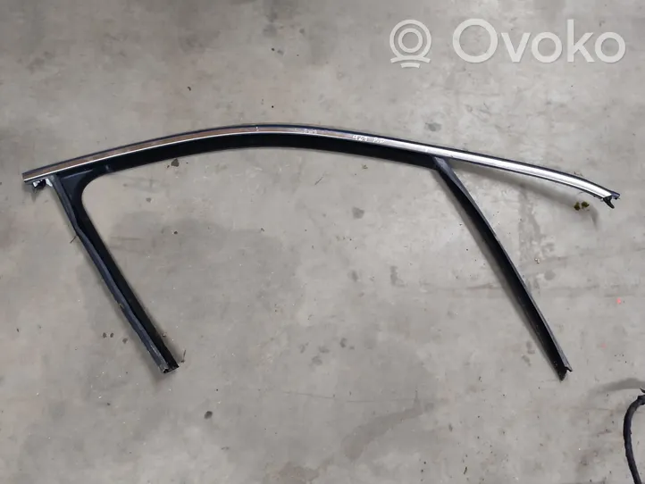 Porsche Cayenne (92A) Rivestimento modanatura del vetro della portiera anteriore 7P0837432H