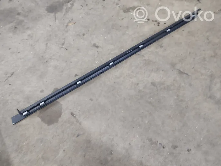 Porsche Cayenne (92A) Rivestimento anteriore minigonna laterale 7P5853537